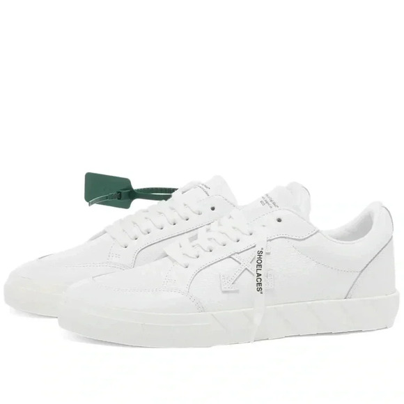 Off White - Picture 1 of 4
